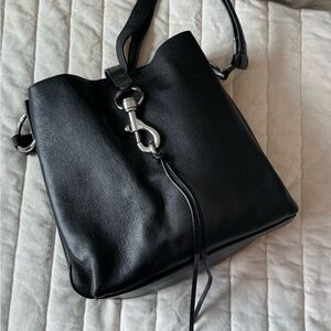 Rebecca Minkoff Black Shoulder Bag with Structured Elegance